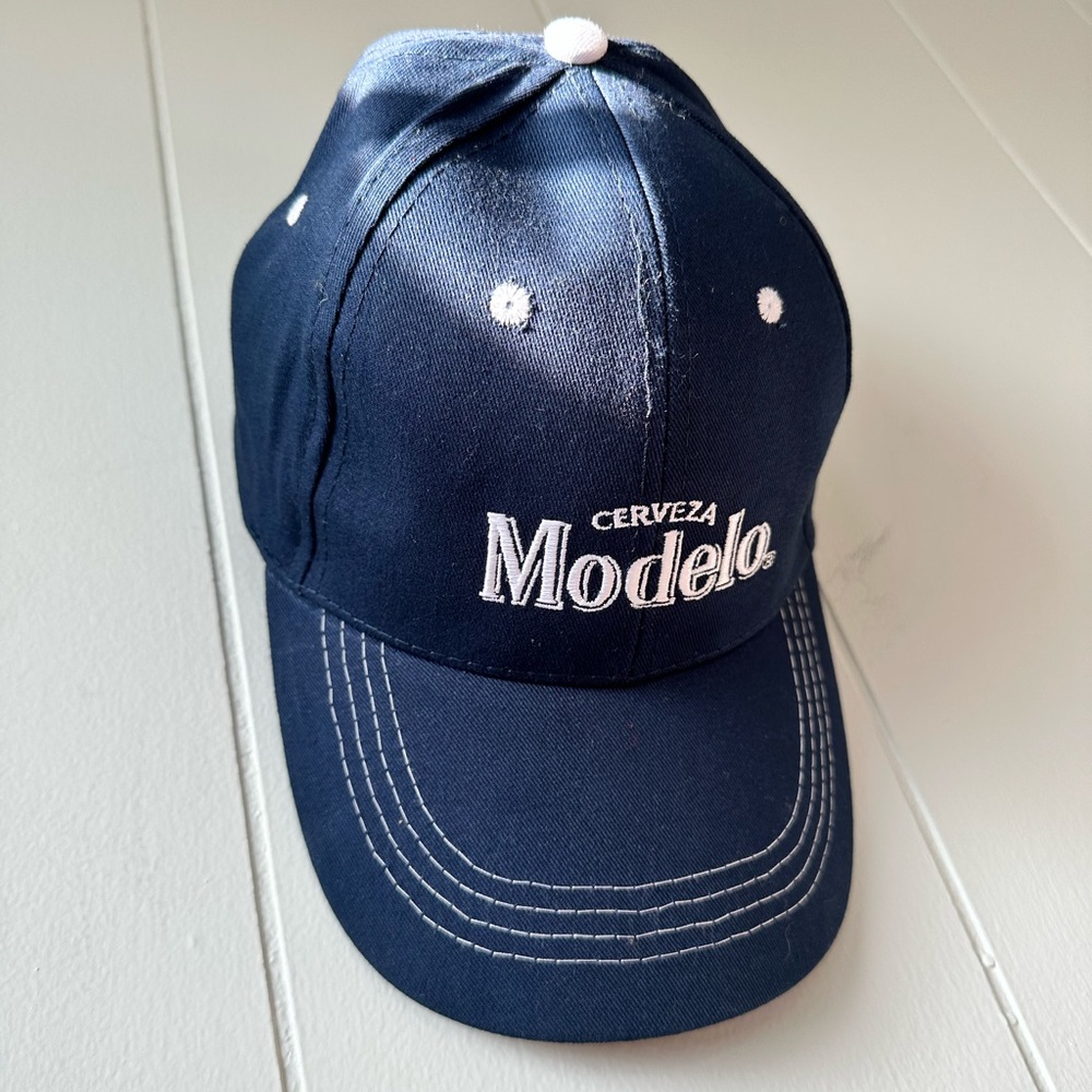 Modelo Hat